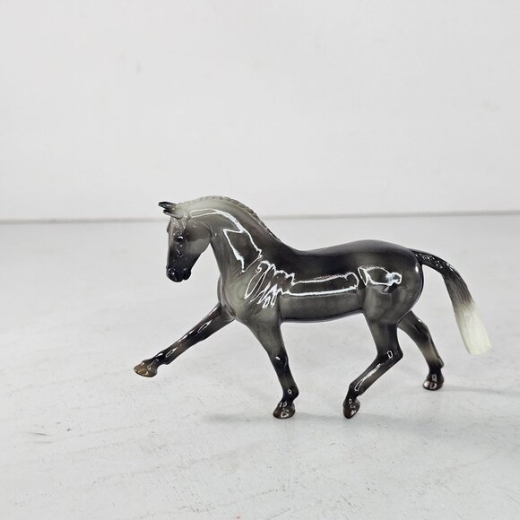 Breyerfest Lakritz 2022 Glossy Grey Hanoverian Stablemate Oktoberfest Treats Hor - Picture 3 of 8